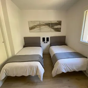 https://new-apartment-la-massana-telecabina-to-bike-park.andorra-la-vella-hotels.net